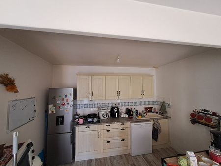 Location Appartement 4 pièces 79m² - Photo 5