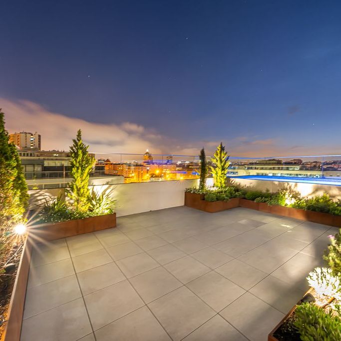 5 room luxury Apartment for rent in Areeiro, Lisbon - Photo 1