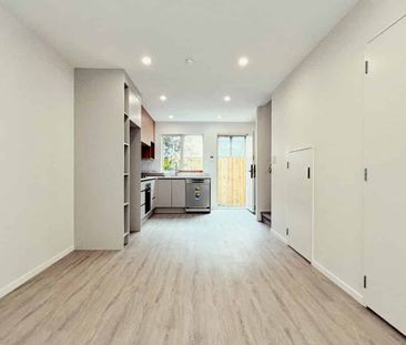 51 Anderson Avenue, Point England - Photo 4