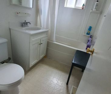 21314 124 Avenue, Maple Ridge - Photo 2