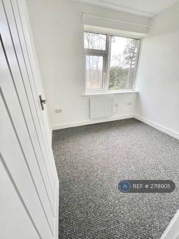 3 bedroom maisonette to rent - Photo 3