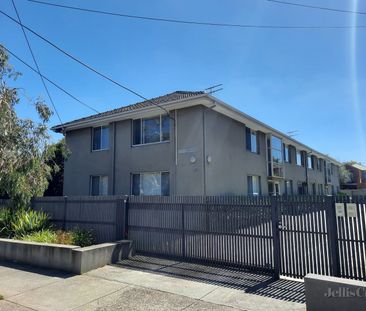 2/81 Flinders Street, Thornbury - Photo 3