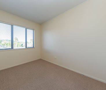 4-BEDROOM IN EAST TAMAKI - Photo 6