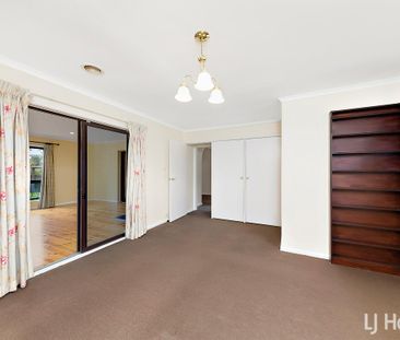 8 Knaggs Crescent, Page ACT 2614 - House For Rent | Domain - Photo 5