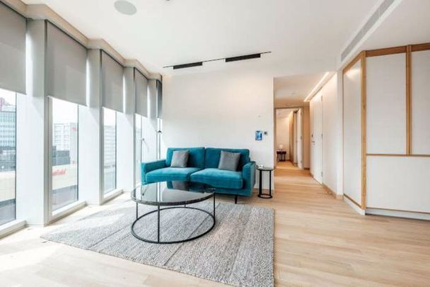 Manhattan Loft Gardens, 20 International Way, London - Photo 1