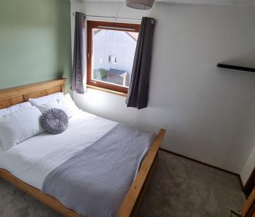 2 bedroom terraced house to rent - Photo 2