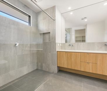 71 Fakenham Road, Ashburton VIC 3147 - Townhouse For Rent | Domain - Photo 4