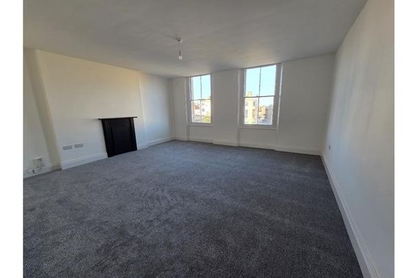 2 bedroom house share to rent - Photo 1