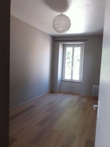 Location maison 4 pièces, 89.00m², Cholet - Photo 3