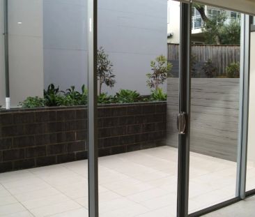 One Bedder Garden Apartment - Photo 3