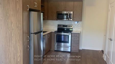 For Lease - 2789 Eglinton Avenue Unit# 422, Toronto, Ontario - Photo 5