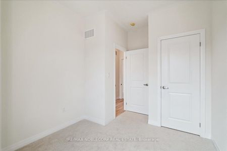 For Lease - 16 Tay Lane, Richmond Hill, Ontario - Photo 3