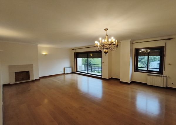 Apartamento T5 em Coimbra