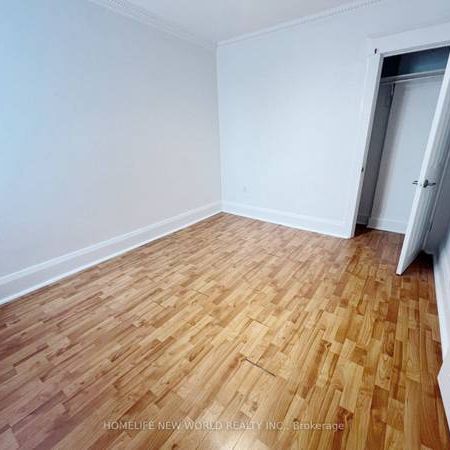 Renovated spacious home family friendly area + den! - Photo 4