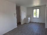 VAILLY-SUR-AISNE : LOCATION APPARTEMENT Appartement au premier étage d'un immeuble bien ent... - Photo 5