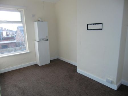 2 bedroom terraced house to rent - Photo 2