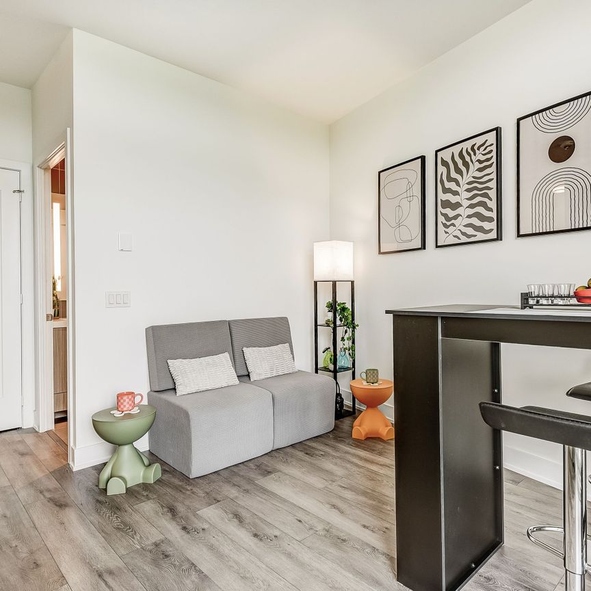 For Lease - 585 Bloor Street Unit# 415, Toronto, Ontario - Photo 1