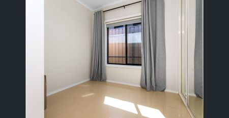 Modern Low-Maintenance Living in Quiet Aberfoyle Park Court - Photo 5