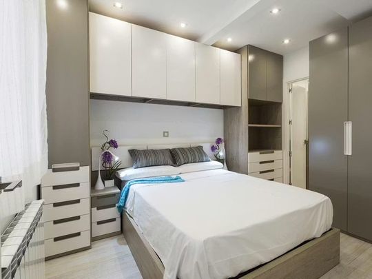 Calle de Alcalá, Madrid, Community of Madrid 28028 - Photo 1