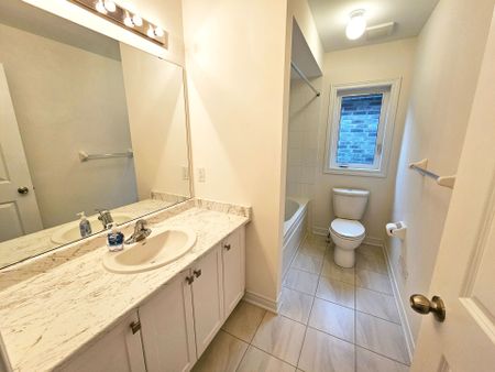 For Lease - 372 Leanne Lane, Shelburne, Ontario - Photo 4