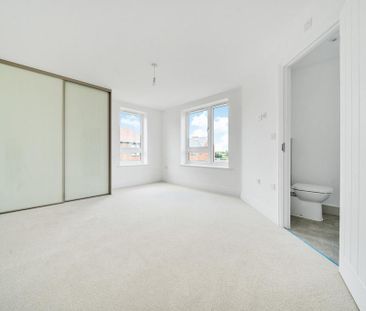 4 bedroom detached house to rent - Photo 5