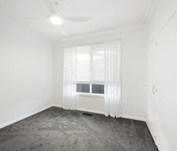 Family Home with Great Parking in Prime Wendouree Location - Photo 6