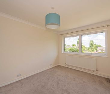 Chessington Road, West Ewell - Photo 4