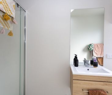 Partly furnished 2-bedroom home! - Photo 4