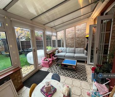 3 bedroom terraced house to rent - Photo 2