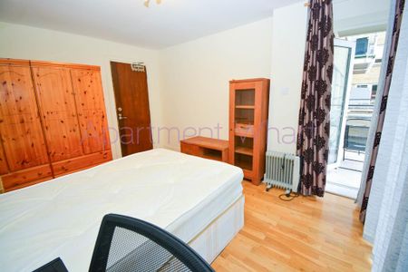 1 bedroom in a flat share to rent - Photo 4