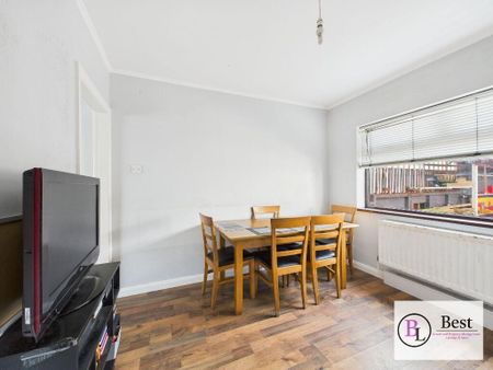 54 Pinewood Avenue, Carrickfergus, BT38 8EW - Photo 3