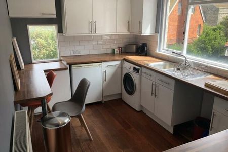 1 bedroom flat to rent - Photo 4
