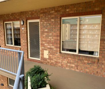 27D/17 Eden Street ADELAIDE SA 5000 - Photo 2