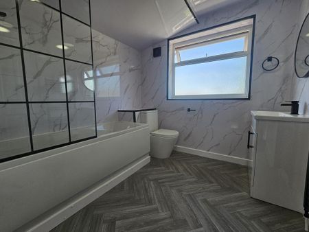 2 bedroom house to rent - Photo 2