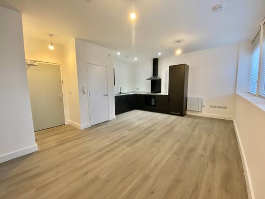 Peterborough - Photo 1