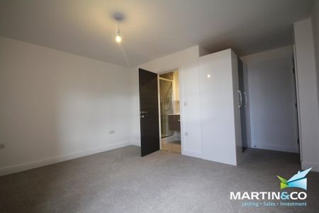 2 bedroom apartment to rent - Photo 3