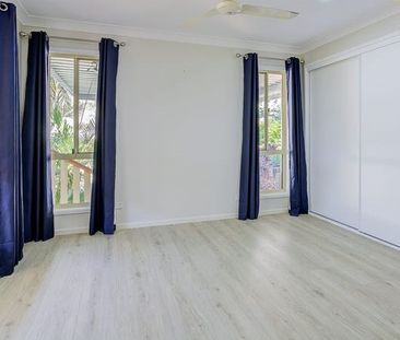 One Bedroom Cottage with Private Front Deck - Photo 4