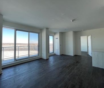 NEXT2 AT ELGIN EAST: BAYVIEW & ELGIN MILLS (2 DAVID EYER RD) AD#101127 - Photo 2