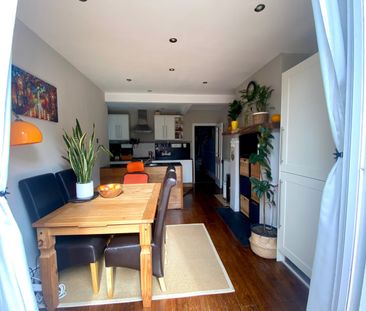 2 Bed Flat, Weir Road, SW12 - Photo 5