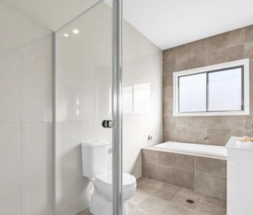 An Example of Convenient Family Home in Prime Location close to ame... - Photo 2