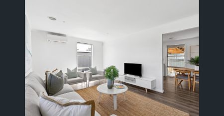 Charming Home in Prime Location - Photo 3