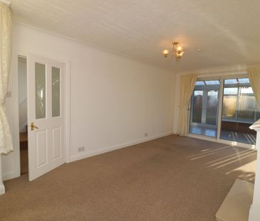 3-Bed Home in a Quiet, Family-Friendly Swinton Location - Photo 3