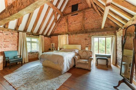 4 bedroom detached house to rent - Photo 4
