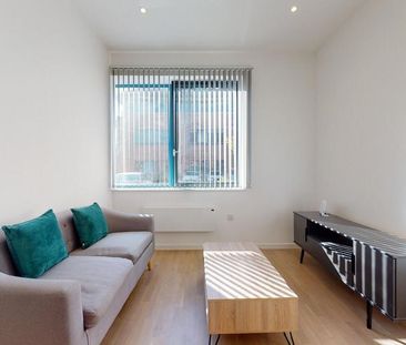 Studio to rent - Photo 2