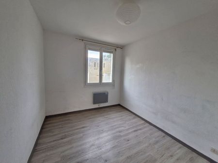 Location Appartement 4 pièces 68m² - Photo 3