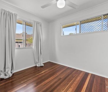 Family-Friendly Three-Bedroom Home with Fully Fenced Yard & Double Shed - Photo 3