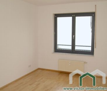 ** 2-Zimmer-Whg. mit Parkett und Balkon im Zentrum-Ost ** - Photo 2