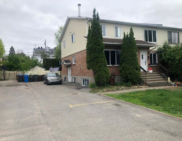 À louer / Appartement - Photo 1