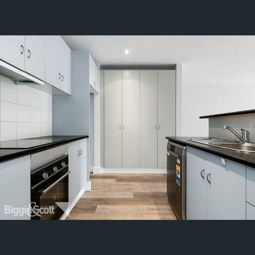 Spacious and Full of Surprises - 2 Bedroom Ground Floor Apartment... - Photo 1