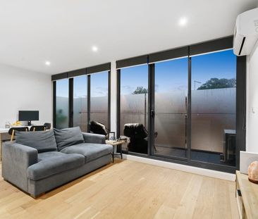 202/126 Brighton Road, Ripponlea - Photo 2